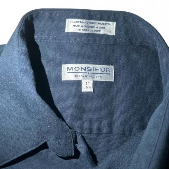 🔥 Givenchy Shirt 🔥 - Picture 2 of 4